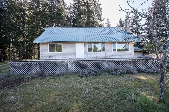 Building Photo - 95 Rattlesnake Rd