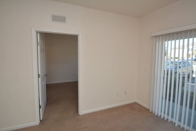 Building Photo - "Charming 3-Bedroom Condo Haven in St. Aug...