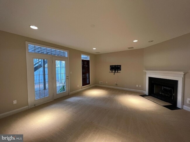 Building Photo - 1735 22nd Ct N