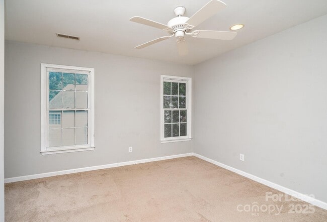 Building Photo - 10010 Gladwick Ct