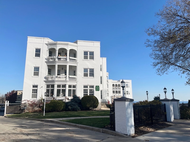 Building Photo - 1228 E Juneau Ave