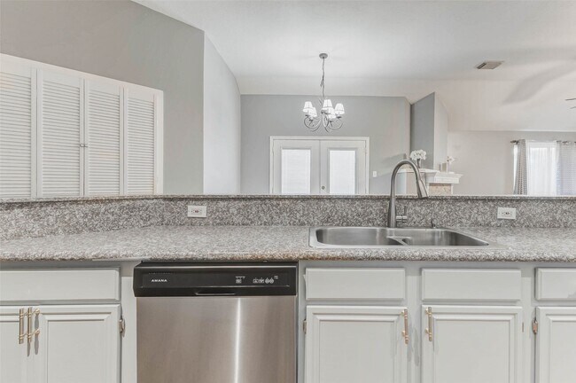 Building Photo - 4506 Silverlake Dr