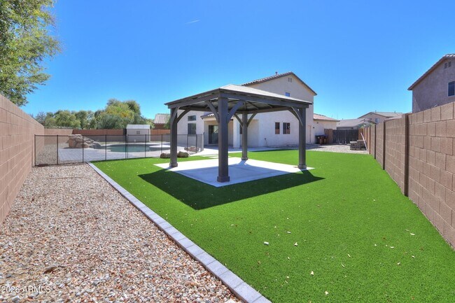 Building Photo - 39147 N Luke Ln