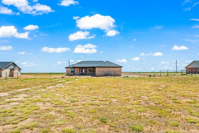 Building Photo - 10519 East C R 7400
