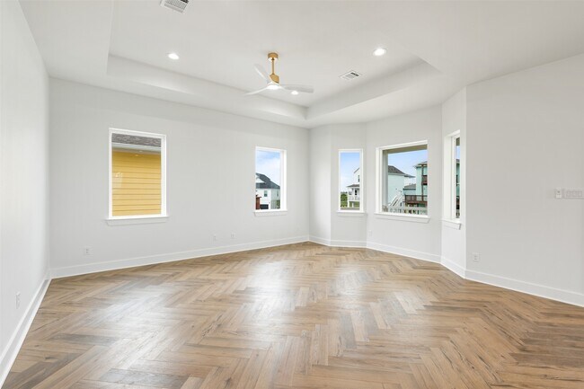 Building Photo - 23107 Miramar Dr