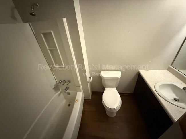 Building Photo - 500 Terry Dr