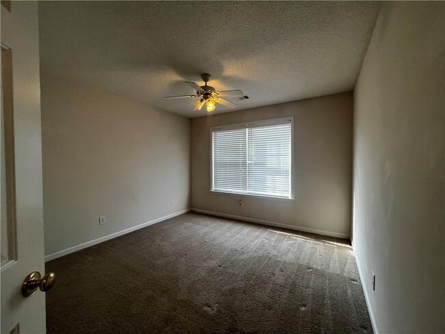 Building Photo - 5454 Medlock Corners Dr