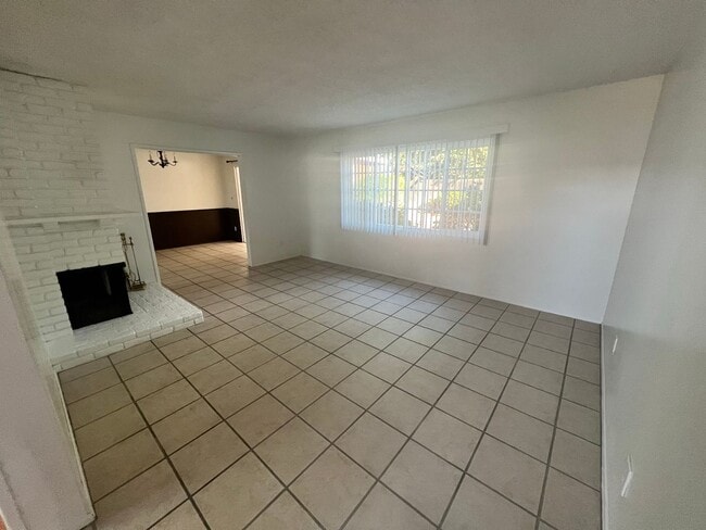 Building Photo - 3/2 Bedroom home in El Cajon with a POOL!