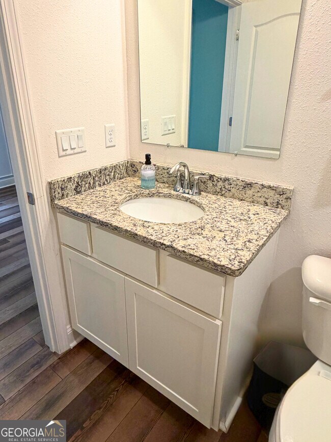 Building Photo - 208 Boatsman Way