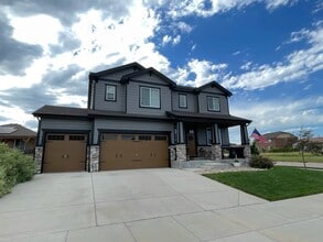 Building Photo - 7130 Golden Acacia Ln