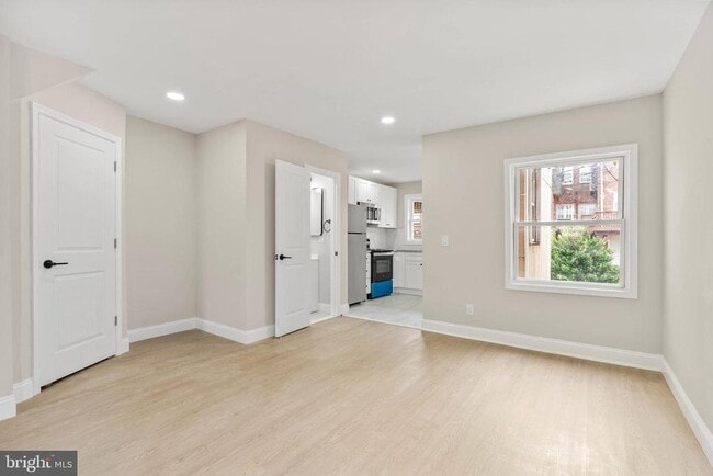 Building Photo - 7010 Cedar Park Ave