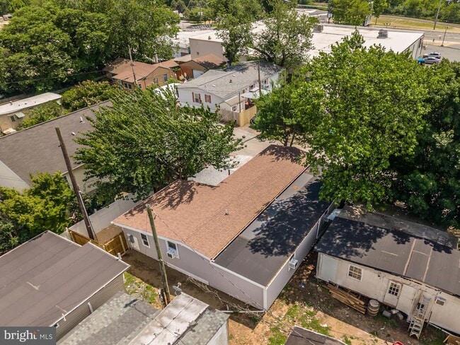 Building Photo - 8 Sherman Dr