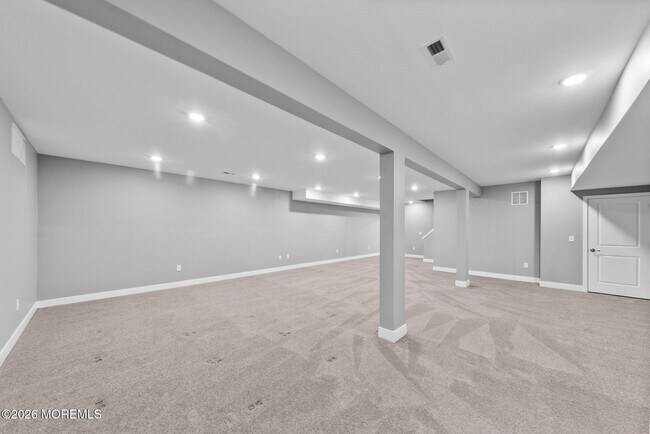 Building Photo - 1003 Navigator Ave