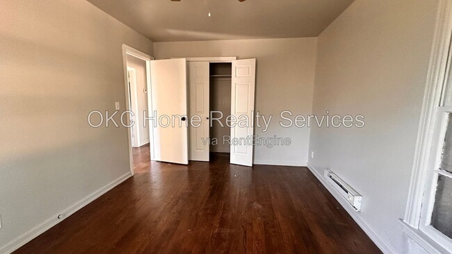 Building Photo - 6413 N Ross Ave