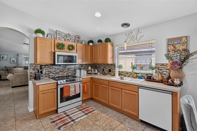 Building Photo - 1234 Hill Flower Dr