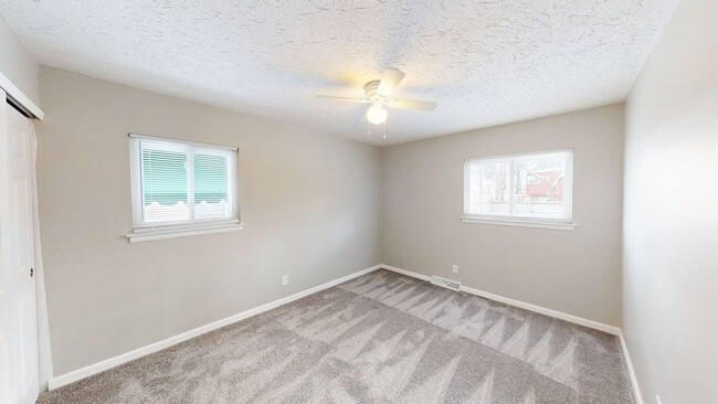 Building Photo - 769 Kettering Rd