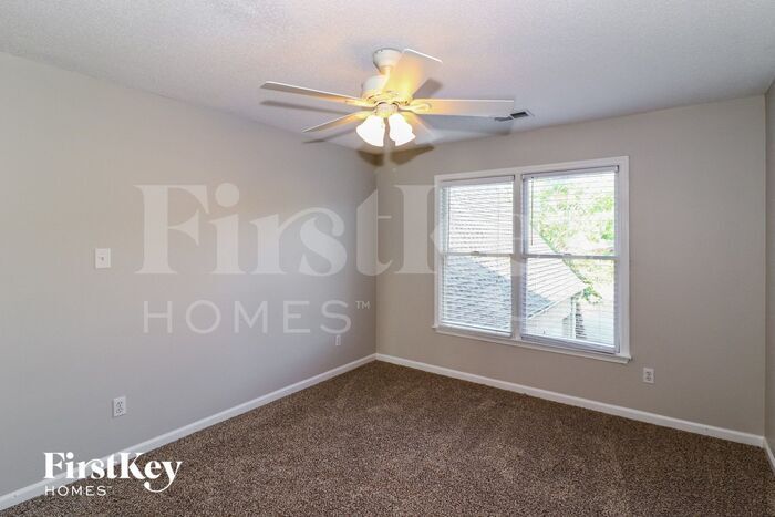 Building Photo - 1323 Crossmont Cove