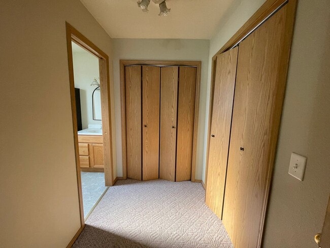 Building Photo - 105 Ben Williams Ln