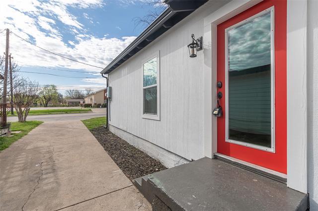 Building Photo - 2151 E Overton Rd