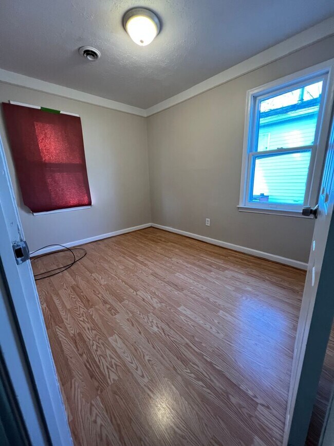 Building Photo - 8452 Paige Ave