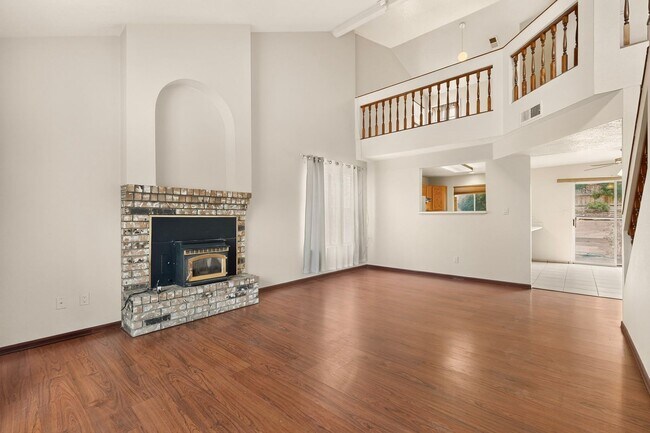 Building Photo - 7817 Sunrose Dr NW