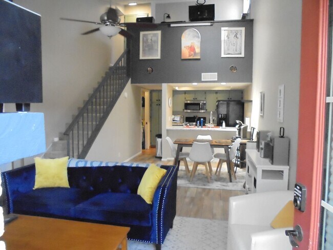 Building Photo - Great Rental
