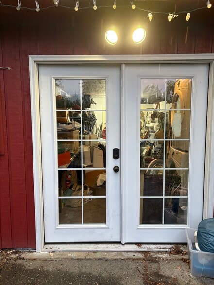 Building Photo - 924 NE 147th St