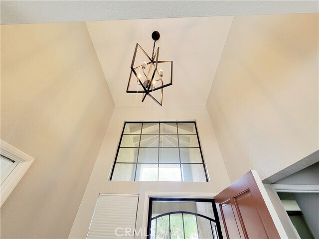 Building Photo - 28973 Willow Creek Ln