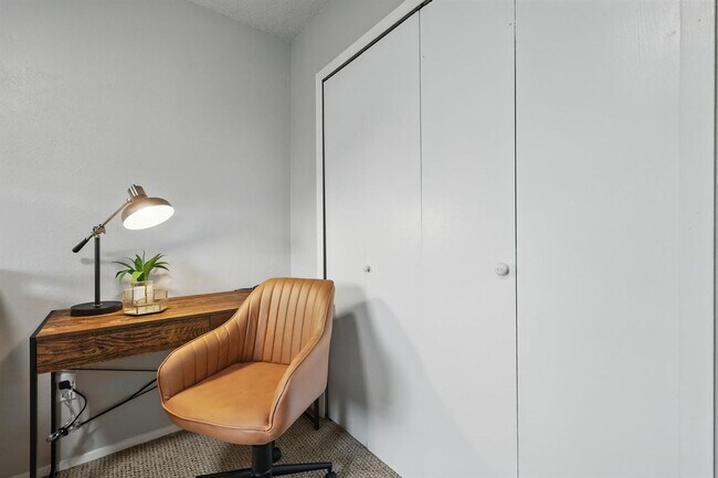 Building Photo - 5830 Jester Dr