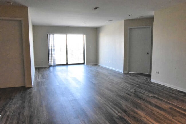 Building Photo - 8255 Skokie Blvd