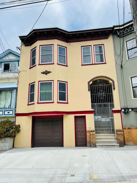 Building Photo - 1309 Kansas St