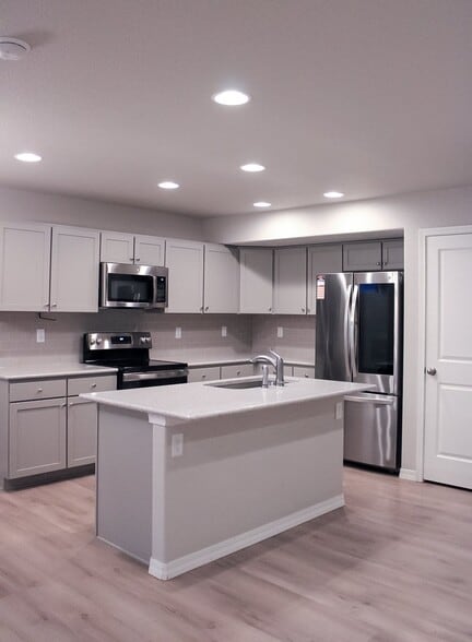 Building Photo - 4159 Samaritan Lp