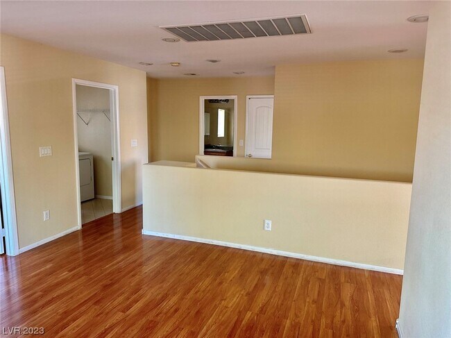 Building Photo - 4765 Golden Shimmer Ave