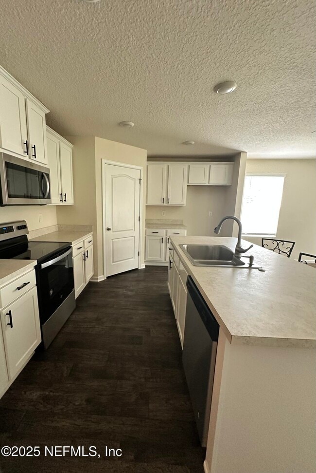 Building Photo - 3508 Lawton Pl