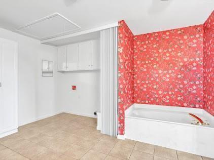 Building Photo - 2829 Dowell Rd