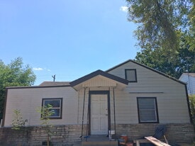 Building Photo - 701 W Saint Charles St