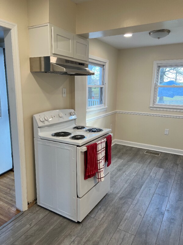 Building Photo - 819 Quade St