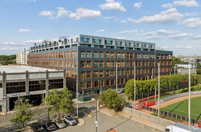 Building Photo - Atrium On Commonwealth