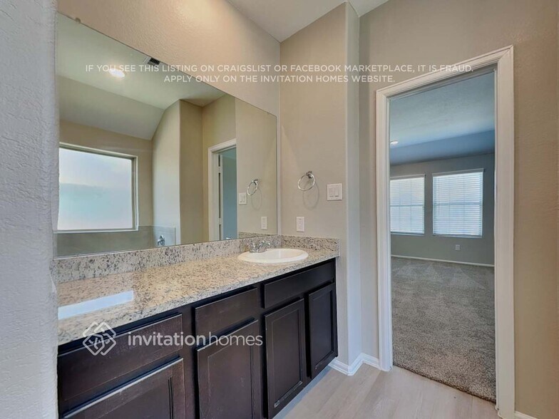 Building Photo - 18718 Charter Elm Dr
