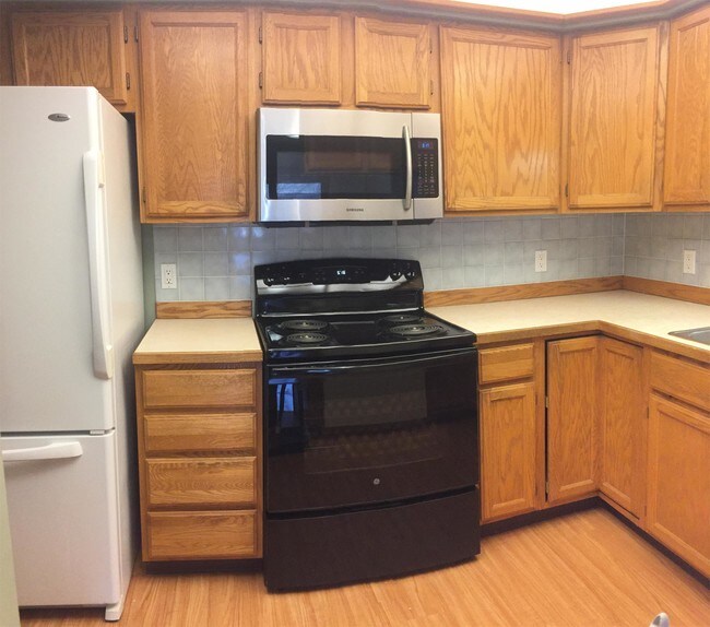 Building Photo - 1711 W Koch St