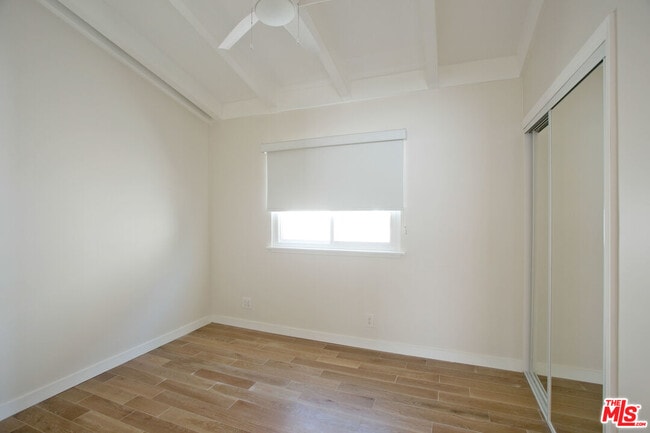 Building Photo - 122 Montreal St