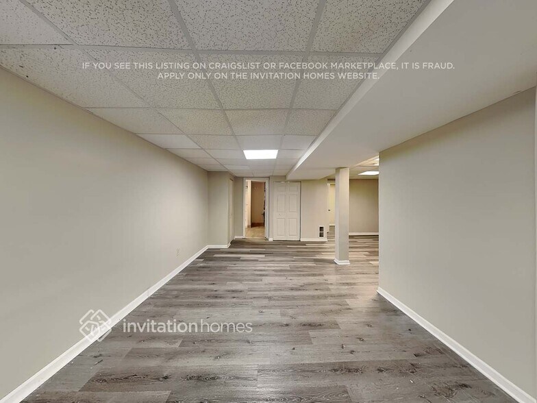 Building Photo - 5700 80th Ave N