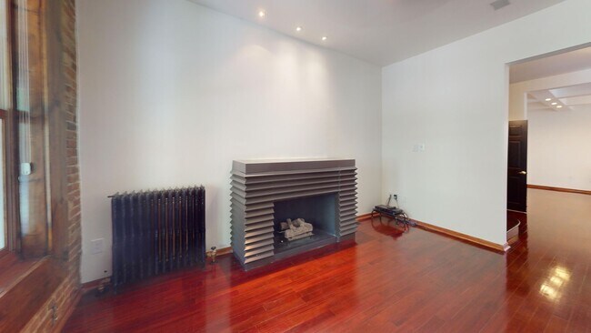 Building Photo - 1814 Park Rd NW