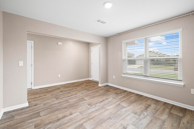 Building Photo - 814 Moorhen Wy