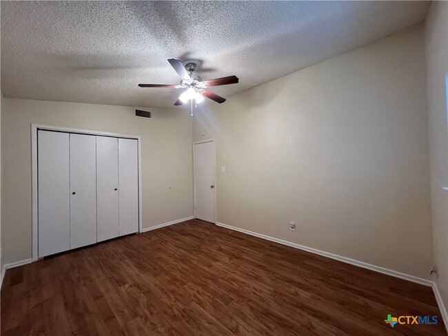 Building Photo - 1524 Shannon Cir