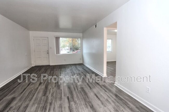 Building Photo - 2840 Sweet Way