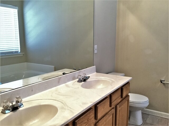 Building Photo - 5915 Leawood Run Ct