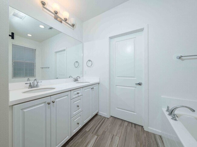 Building Photo - Modern, Move-In Ready Home with Attached 2-Car Garage