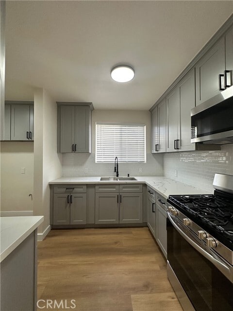 Building Photo - 8560 Newport Ave