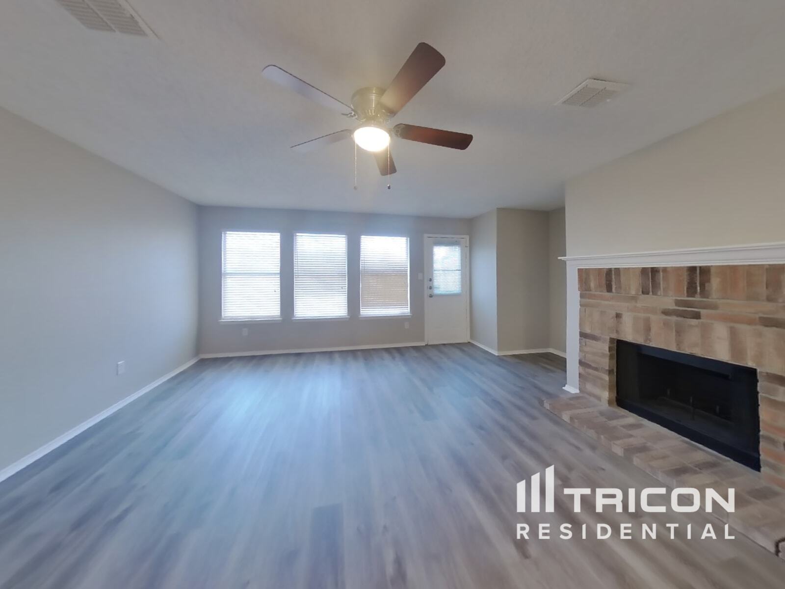 Building Photo - 2422 Meadowgate Ln